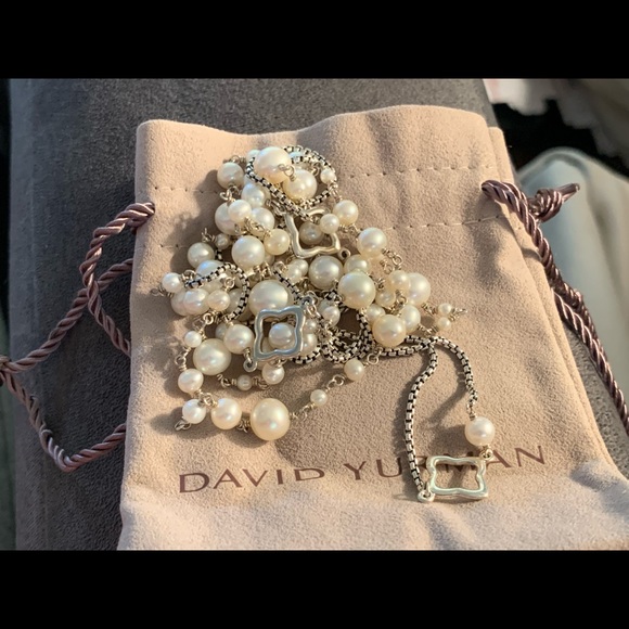 Elegant Pearl and Silver Necklace - Picture 6 of 8